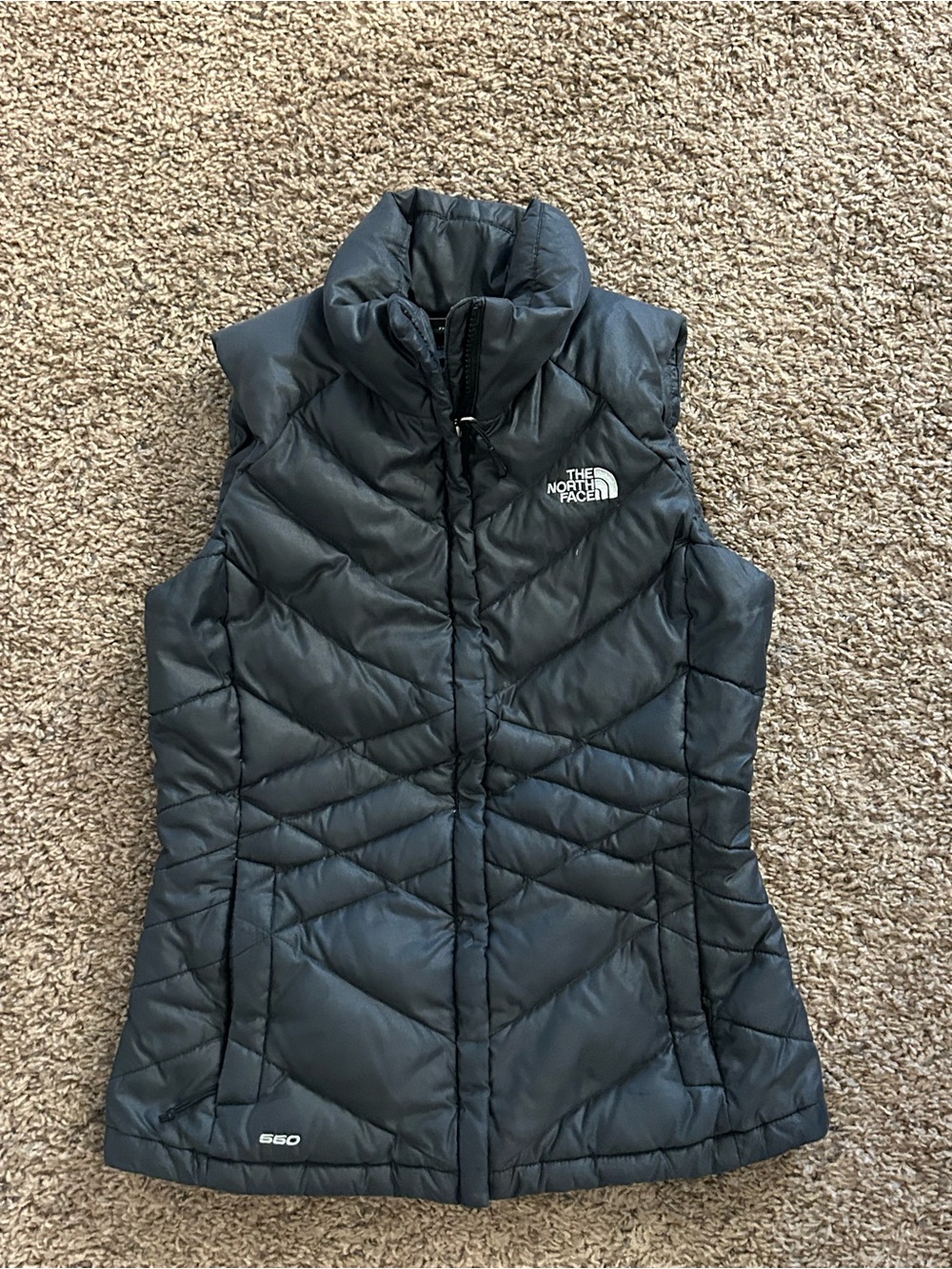 The north face women’s XS 550 puffer vest